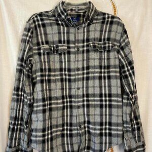 Small (34-36) Black and white plaid men's button-down flannel by George